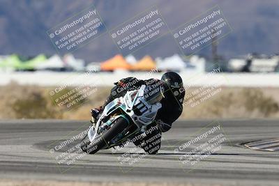 media/Dec-07-2025-CVMA (Sun) [[3e7d2de5dc]]/Race 7-Formula Lightweight Twins Shootout/